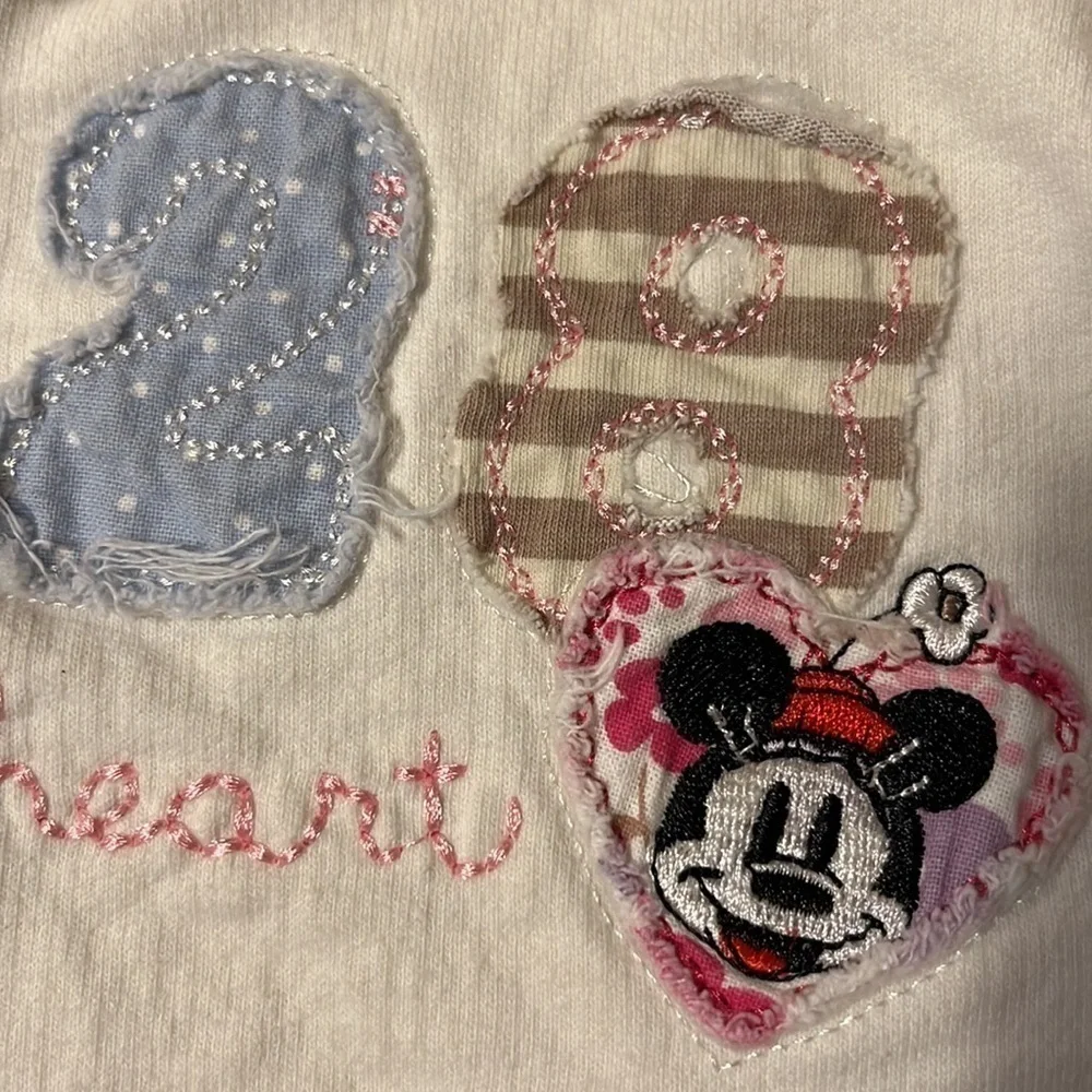 Disney short sleeve hoodie, white. Sz 4T